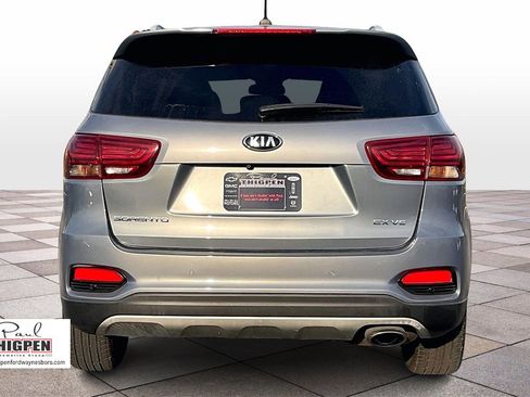 Used 2020 Kia Sorento EX image 4