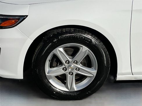 Used 2024 Chevrolet Malibu LS image 30