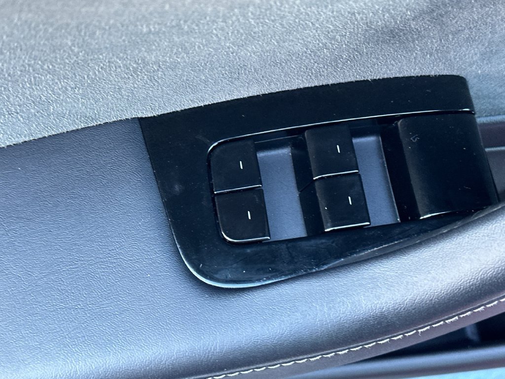 Used 2020 Tesla Model 3 Long Range AWD/4WD image 11