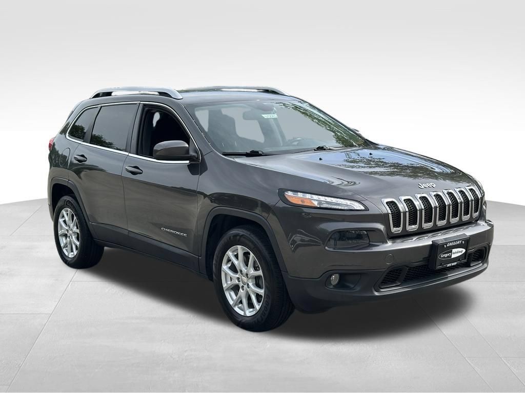 Used 2014 Jeep Cherokee Latitude w/ Cold Weather Group AWD/4WD image 6