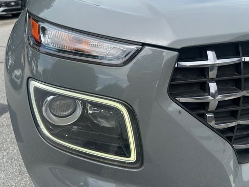 Used 2020 Hyundai Venue SEL w/ Convenience + Premium Package FWD image 24