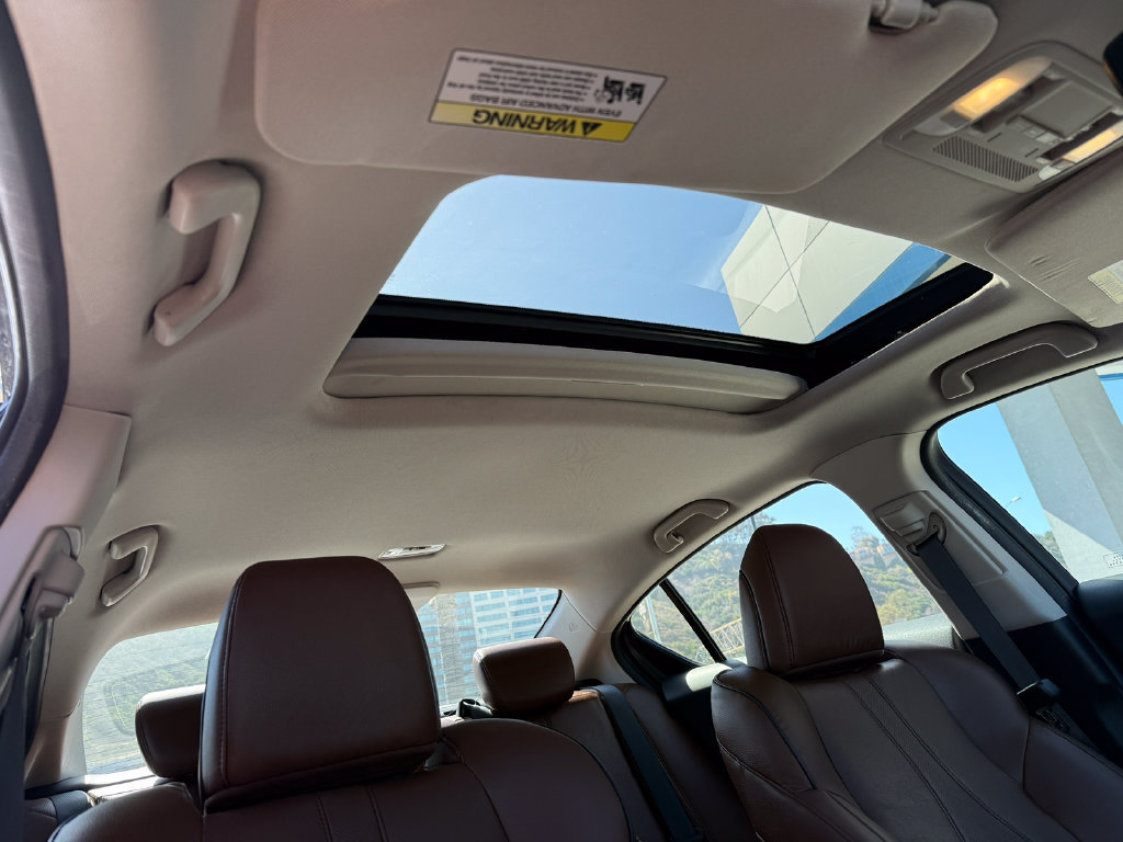 Used 2019 Acura ILX w/ Premium Package FWD image 16