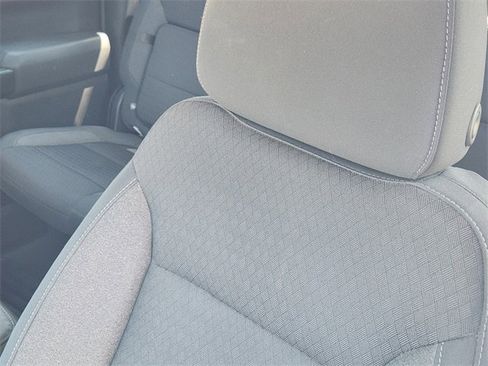 Used 2020 Chevrolet Silverado 1500 LT w/ Texas Edition image 15