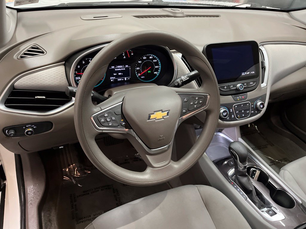 Used 2025 Chevrolet Malibu LT FWD image 15