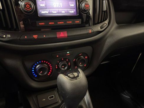 Used 2021 RAM ProMaster City Tradesman image 24