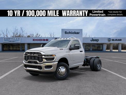 New 2026 RAM 3500 Big Horn AWD/4WD image 1