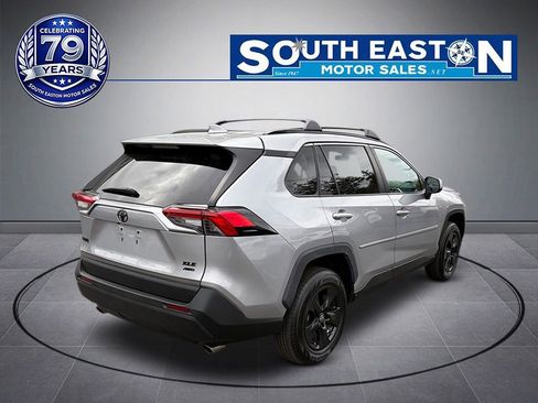 Used 2021 Toyota RAV4 XLE w/ Convenience Package AWD/4WD image 6