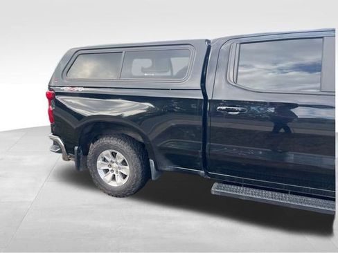 Used 2021 Chevrolet Silverado 1500 LT w/ Bed Protection Package image 4