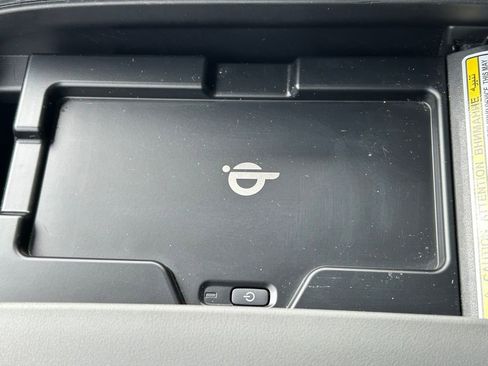 Used 2021 Toyota Highlander Limited image 41