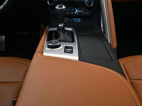 Used 2016 Chevrolet Corvette Z06 w/ 3LZ Preferred Equipment Group image 7