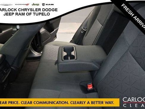 Used 2024 Toyota RAV4 XLE FWD image 30