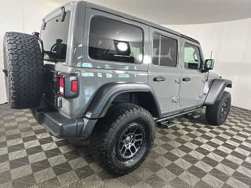 Used 2022 Jeep Wrangler Unlimited Sport AWD/4WD image 3