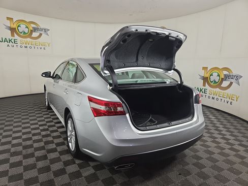 Used 2013 Toyota Avalon XLE FWD image 30