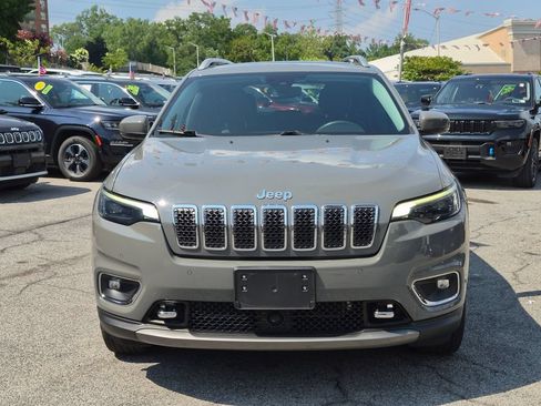 Used 2021 Jeep Cherokee Limited w/ Elite Package AWD/4WD image 3