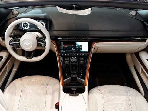 Used 2024 Aston Martin DB12 Convertible RWD image 44