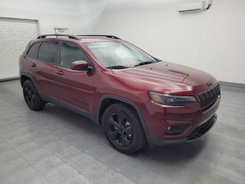 Used 2021 Jeep Cherokee Latitude Plus AWD/4WD image 11