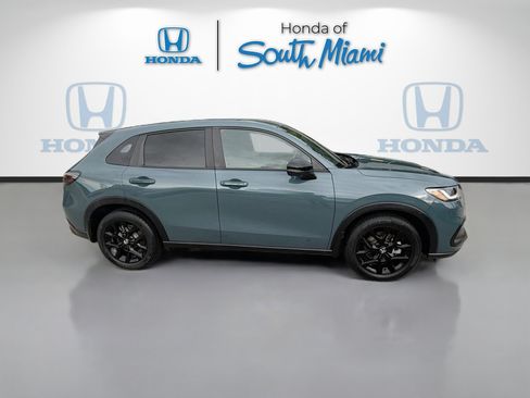 Used 2025 Honda HR-V Sport image 8
