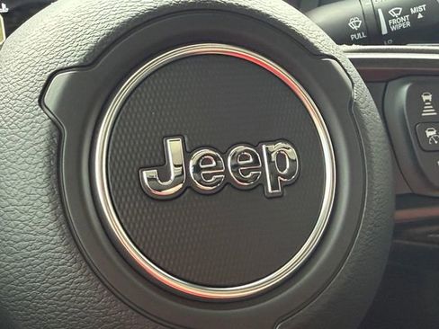 New 2026 Jeep Gladiator Sport AWD/4WD image 30