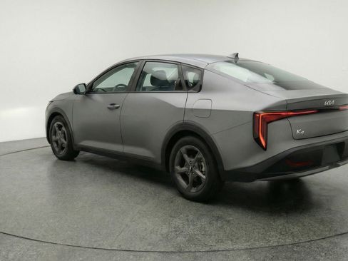 Used 2025 Kia K4 LXS image 6
