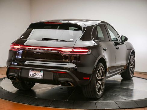 Certified 2026 Porsche Macan AWD/4WD image 8