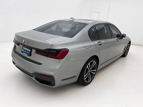 Certified 2022 BMW 740i xDrive w/ M Sport Package image 7