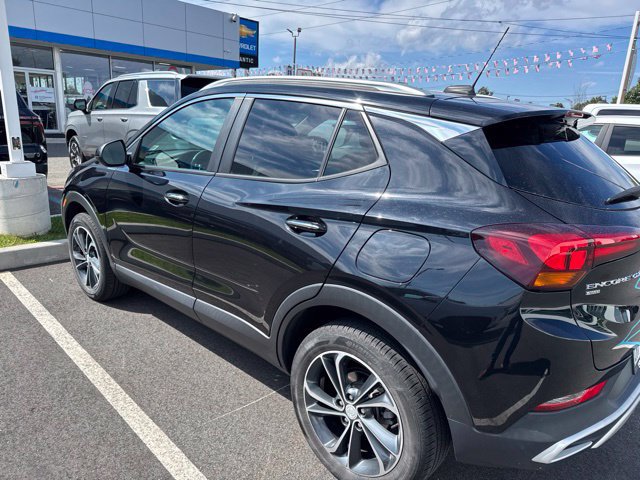 Used 2023 Buick Encore GX Select AWD/4WD image 4
