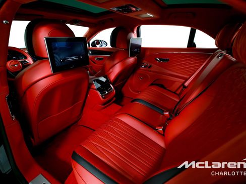 Used 2023 Bentley Flying Spur W12 image 19