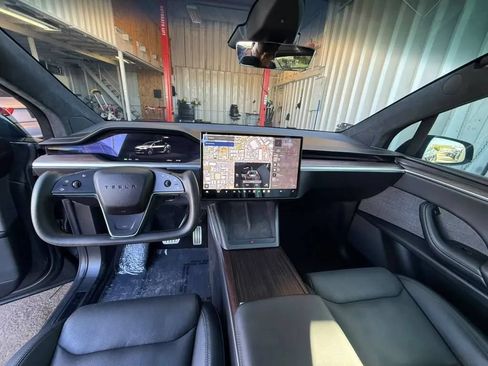 Used 2024 Tesla Model X AWD/4WD image 16