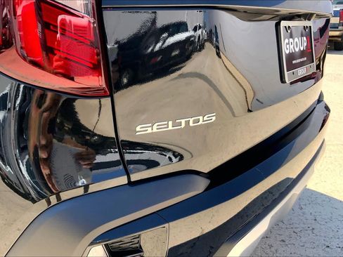 Used 2024 Kia Seltos EX FWD image 31