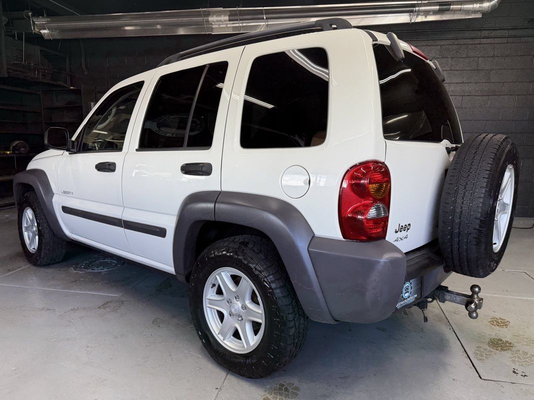Used 2004 Jeep Liberty Sport w/ PWR Convenience Group AWD/4WD image 7