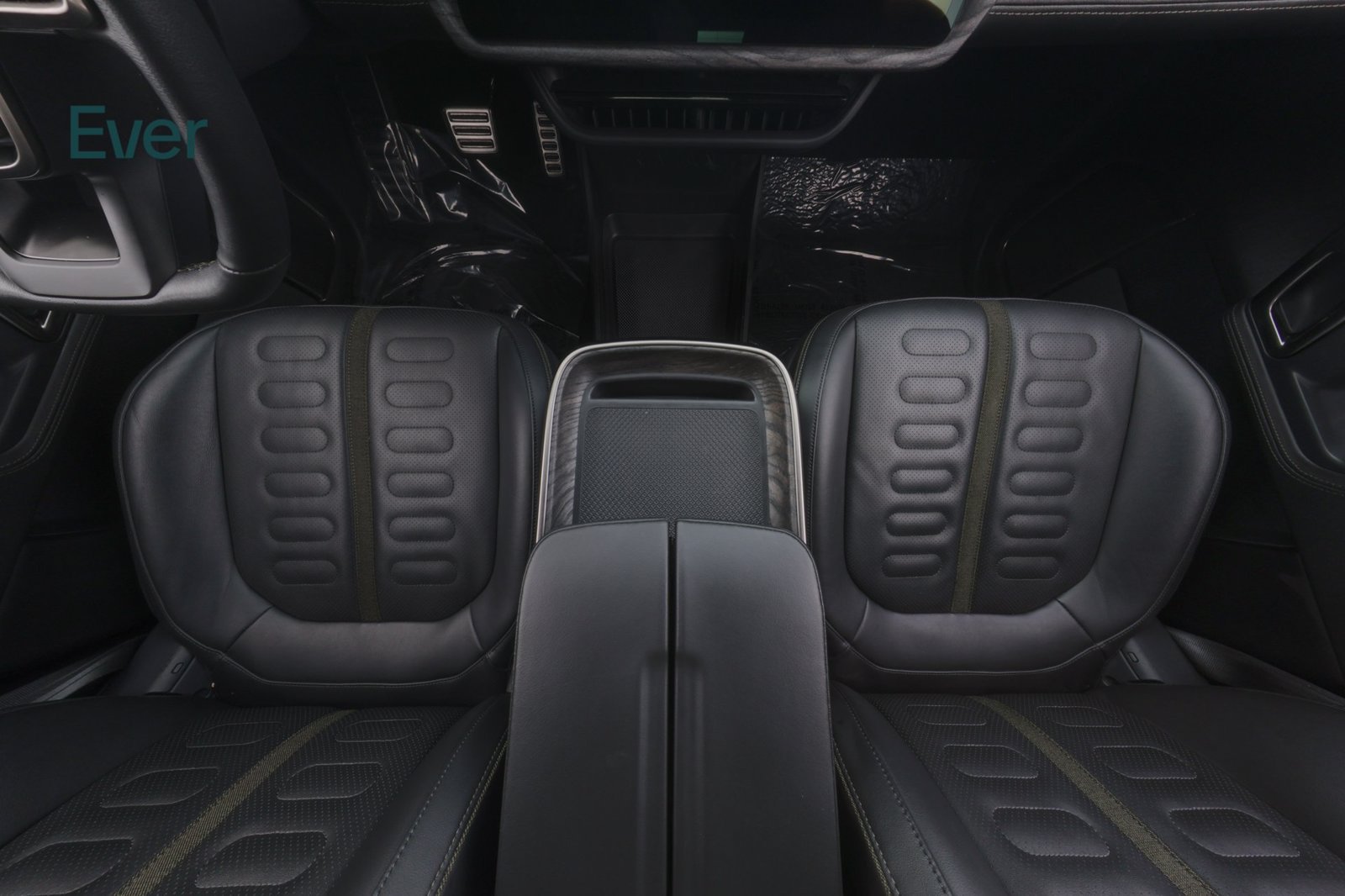 Used 2022 Rivian R1T Adventure AWD/4WD image 27