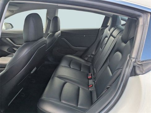 Used 2018 Tesla Model 3 Long Range image 7