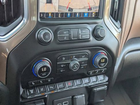 Used 2023 Chevrolet Silverado 2500 High Country w/ Z71 Off-Road Package AWD/4WD image 28