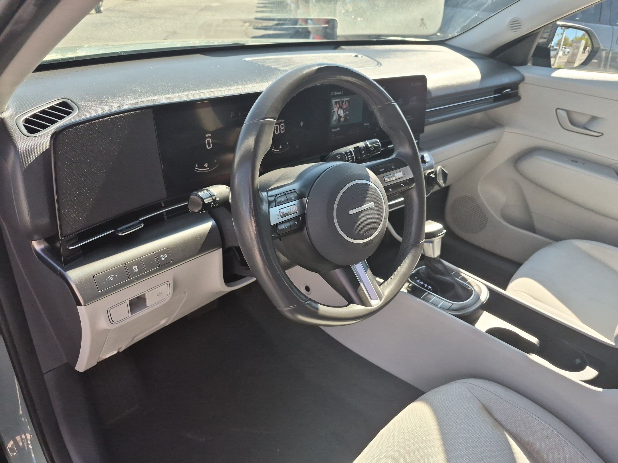 Used 2025 Hyundai Kona SEL FWD image 15