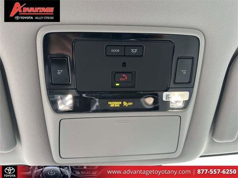 Certified 2025 Toyota Grand Highlander FWD image 36