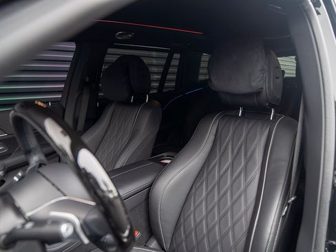 Used 2025 Mercedes-Benz Maybach GLS 600 4MATIC image 5