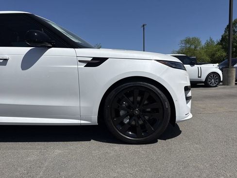 New 2025 Land Rover Range Rover Sport Dynamic SE image 10