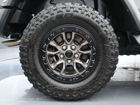 Used 2021 Jeep Wrangler Unlimited Rubicon w/ Dual Top Group image 17