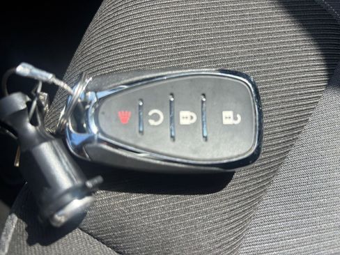 Used 2025 Chevrolet Blazer LT image 23