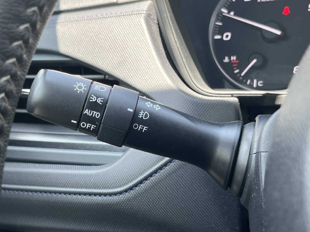 Used 2025 Subaru Forester Premium AWD/4WD image 29