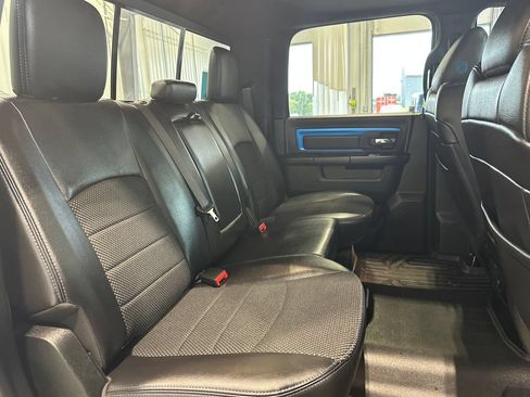 Used 2018 RAM 1500 Sport w/ Hydro Blue Sport Package AWD/4WD image 32
