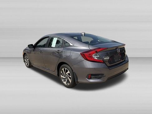 Used 2017 Honda Civic EX image 6