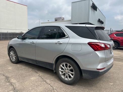 Used 2020 Chevrolet Equinox LT FWD image 3