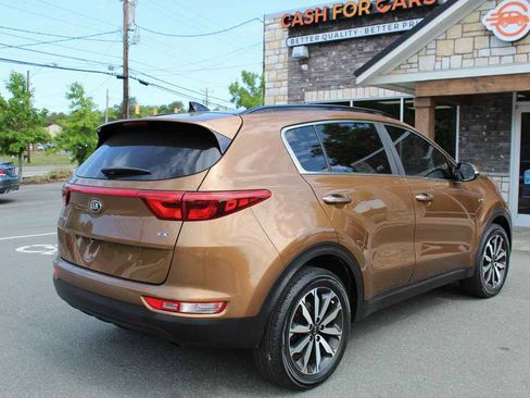 Used 2019 Kia Sportage EX w/ EX Premium Package AWD/4WD image 6