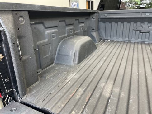 Used 2022 Chevrolet Silverado 1500 RST w/ Z71 Off-Road Package image 12