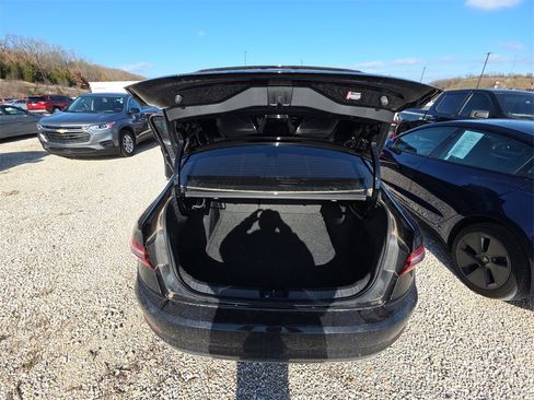 Used 2021 Volkswagen Jetta S w/ Driver Assistance Package image 15