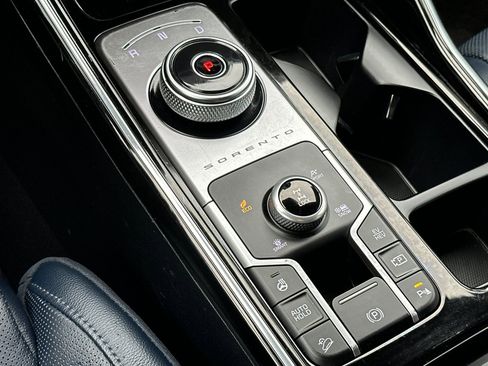 Used 2022 Kia Sorento SX Prestige image 26