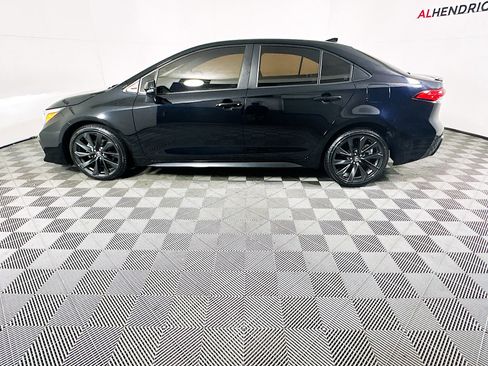 Used 2023 Toyota Corolla SE image 6