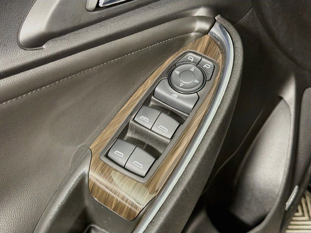 Used 2023 Chevrolet Malibu LT w/ Driver Confidence Package FWD image 18