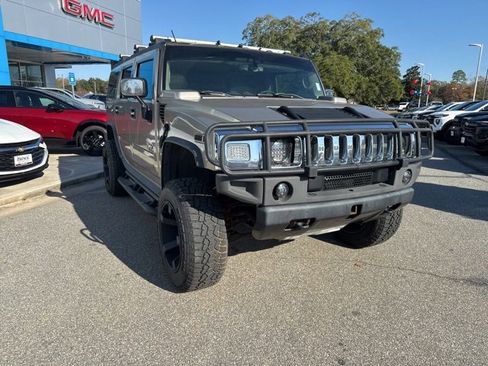 Used 2003 HUMMER H2 w/ Preferred Equipment Group image 6